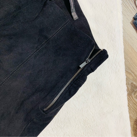 5/20$ Zara Trafaluc Collection Faux Suede Leggings - Picture 5 of 7